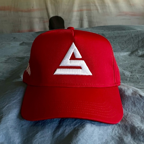 NWT G Perico Red Embroidered SnapBack - Picture 2 of 4